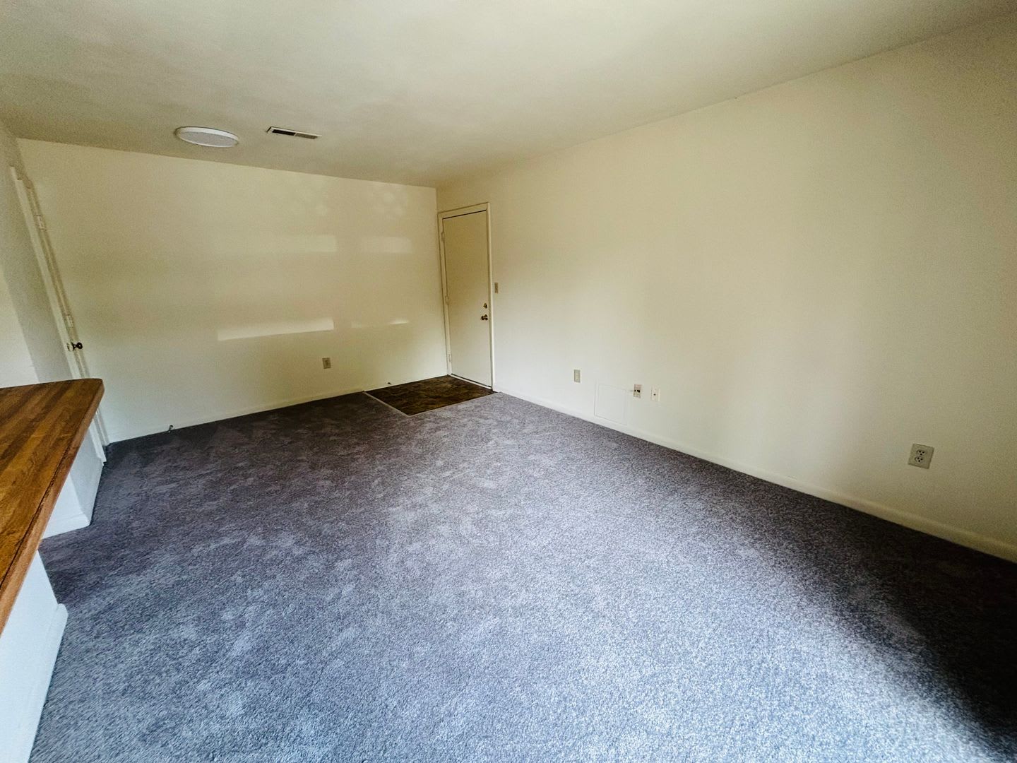 3 Bedroom 2 Bath Condo – photo 4