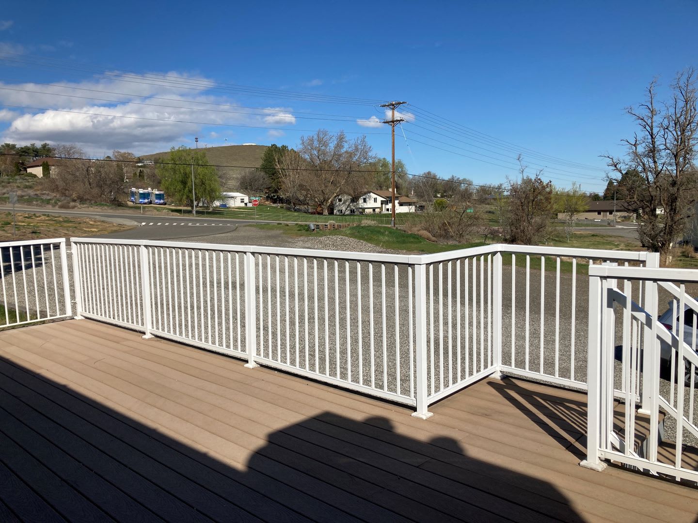 Spacious 4-Bedroom, 2-Bath Home with Daylight Basement, Large Yard & Two Fireplaces!. – photo 4
