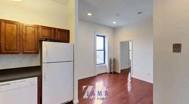 68 Putnam Avenue – photo 2