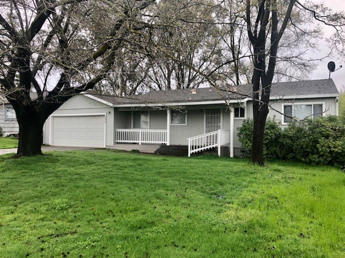 Beautiful Orangevale Home, Available Now! – photo 2