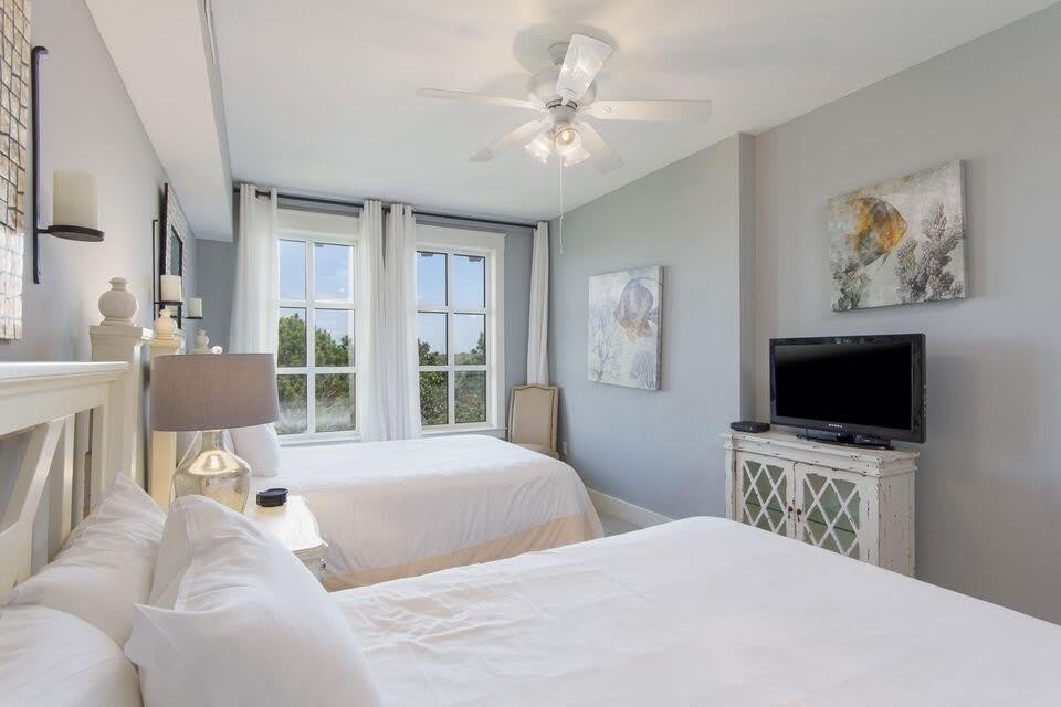 9300 Baytowne Wharf Boulevard – photo 3