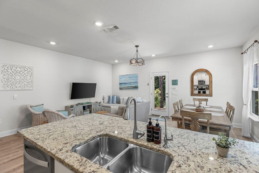 42 Sandy Cove Way – photo 3