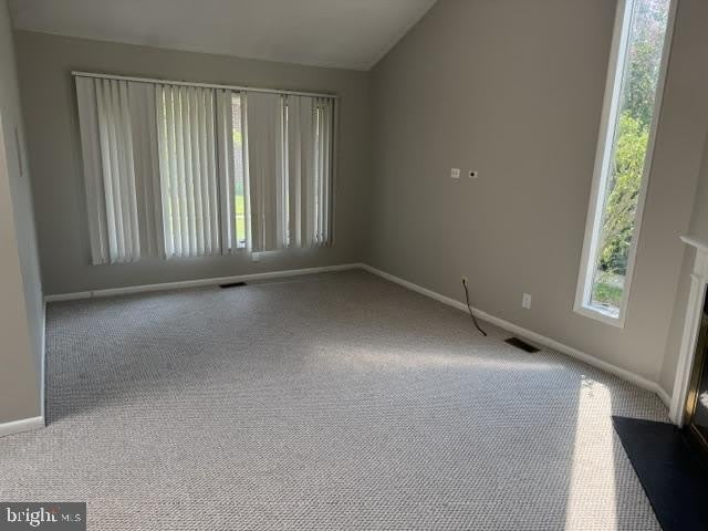 213 UXBRIDGE – photo 3