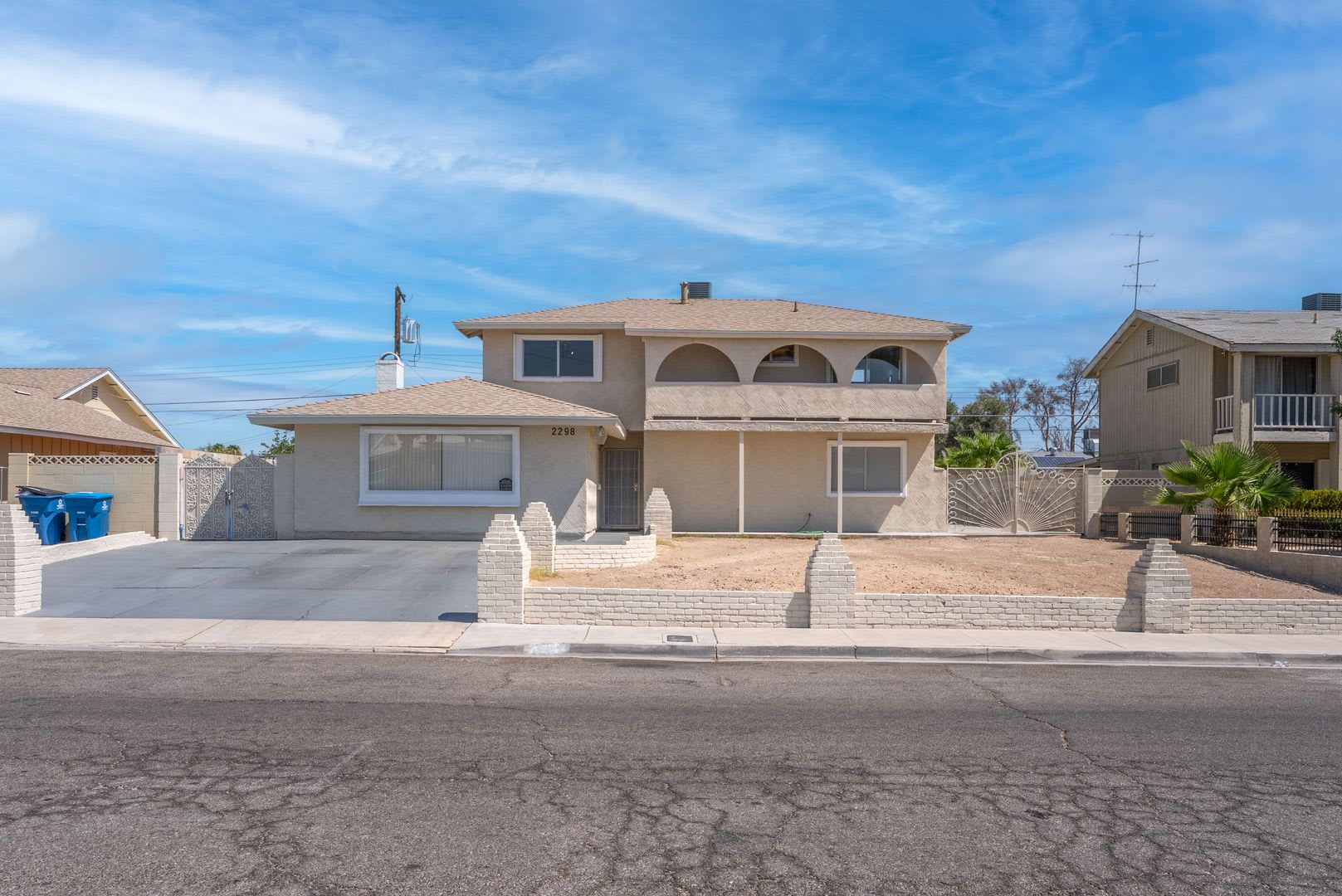 2298 Golden Arrow Drive, Las Vegas, Nevada 89169 View – photo 2