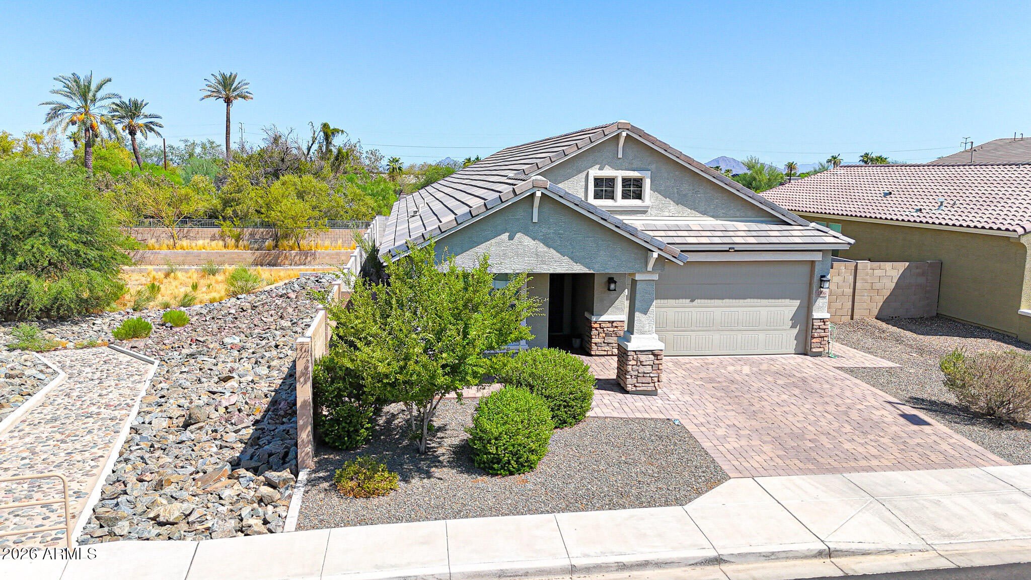 2306 E BRANHAM Lane – photo 3
