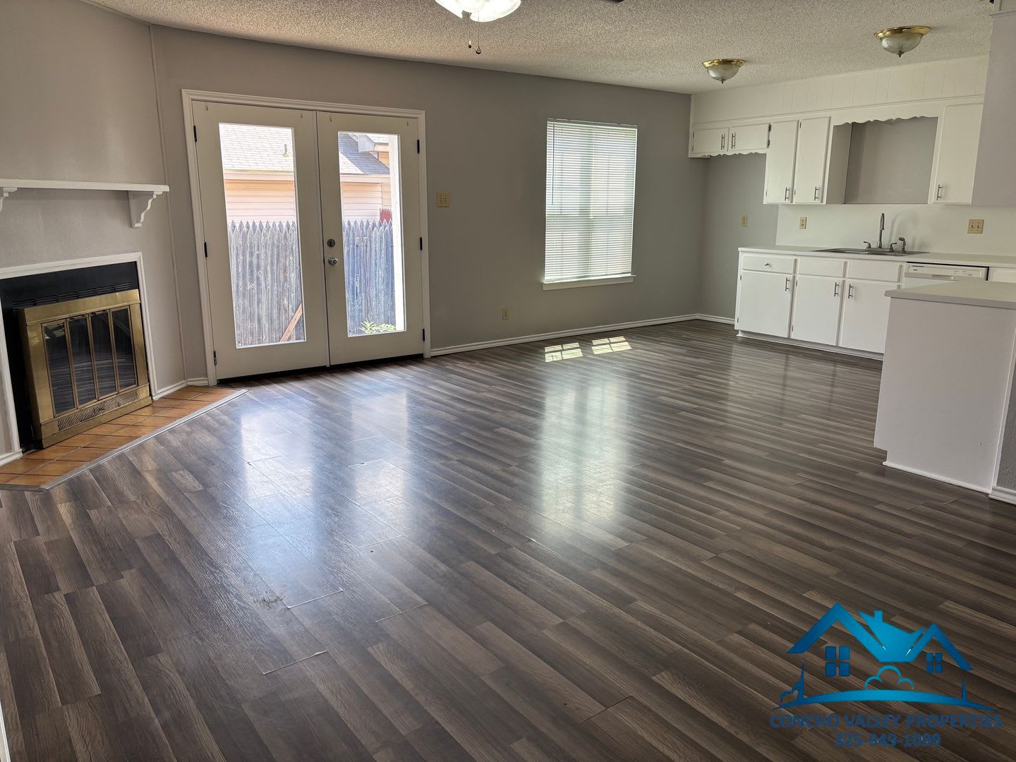 For Rent 3 Bed 2 Bath 1016 Glenna – photo 3