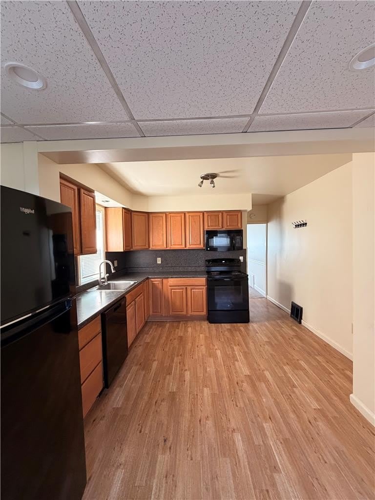 2414 Birch Street – photo 4