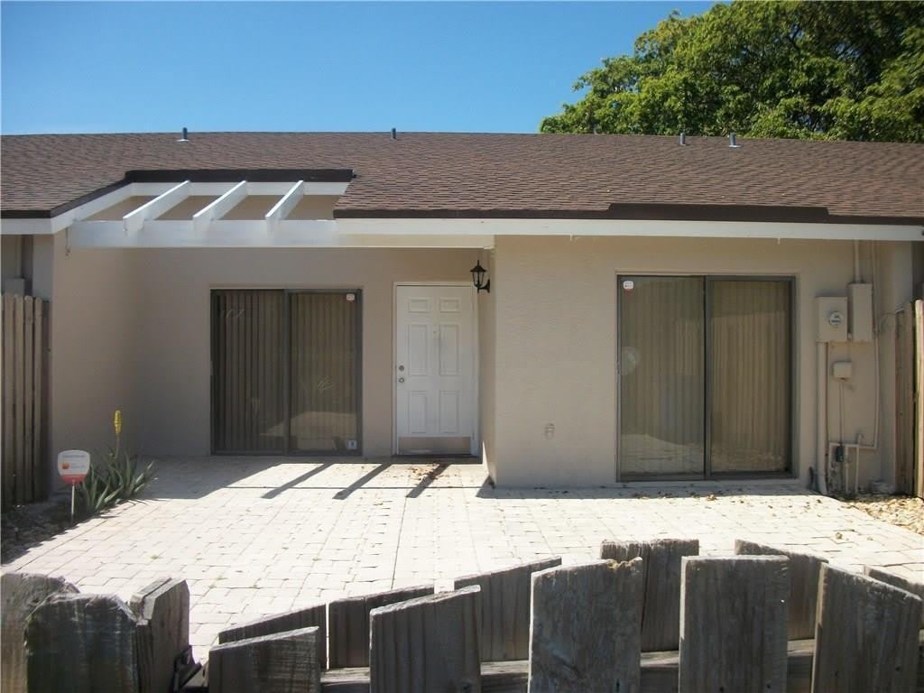 4953 E LAKES Drive – photo 1