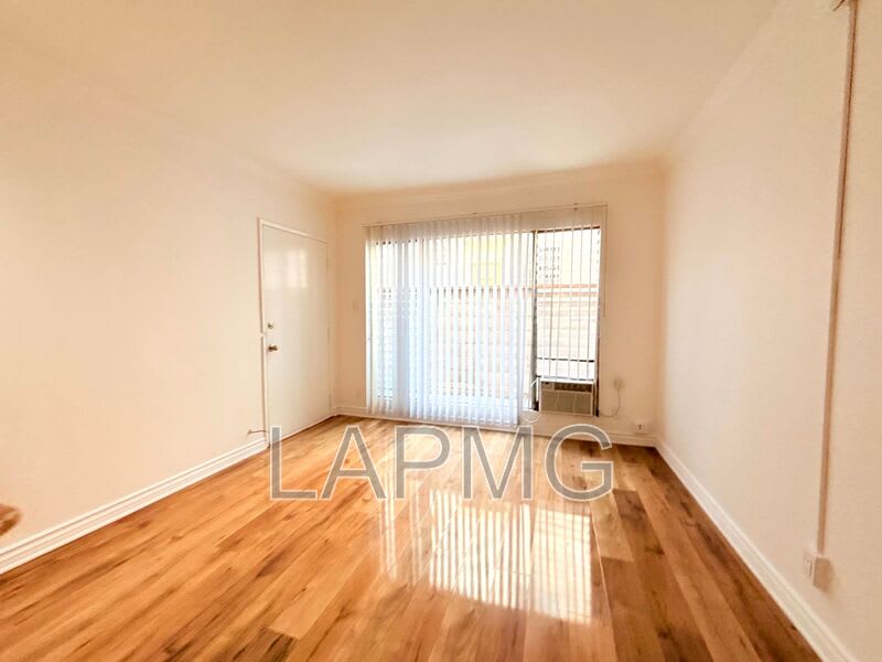 1266 N Serrano – photo 3
