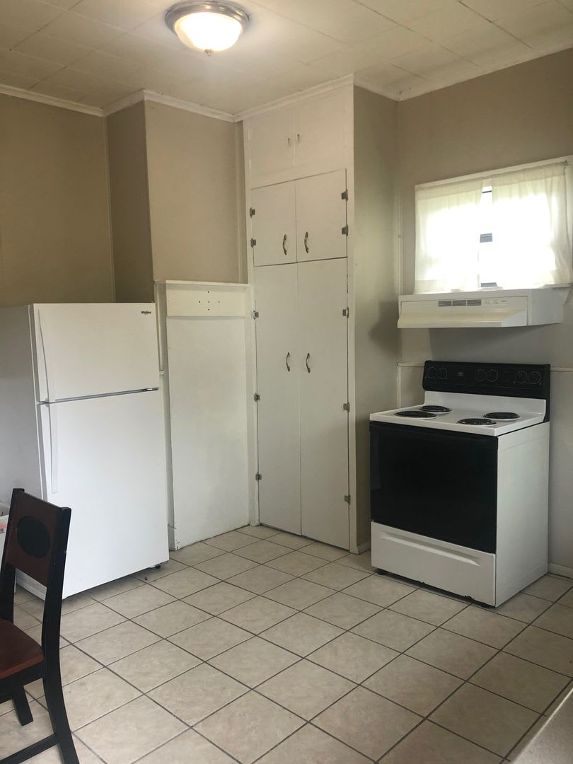 Two bedroom Apartment close to SHSU – photo 5