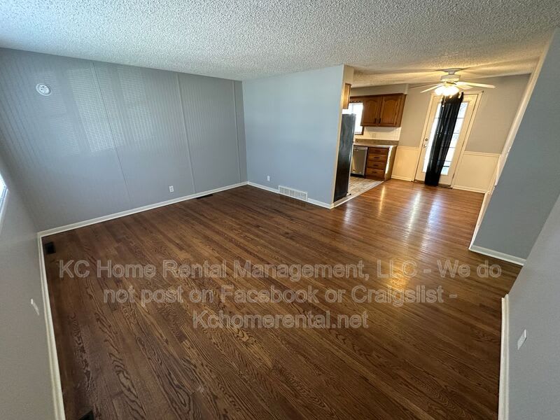 8603 Winchester Avenue – photo 3
