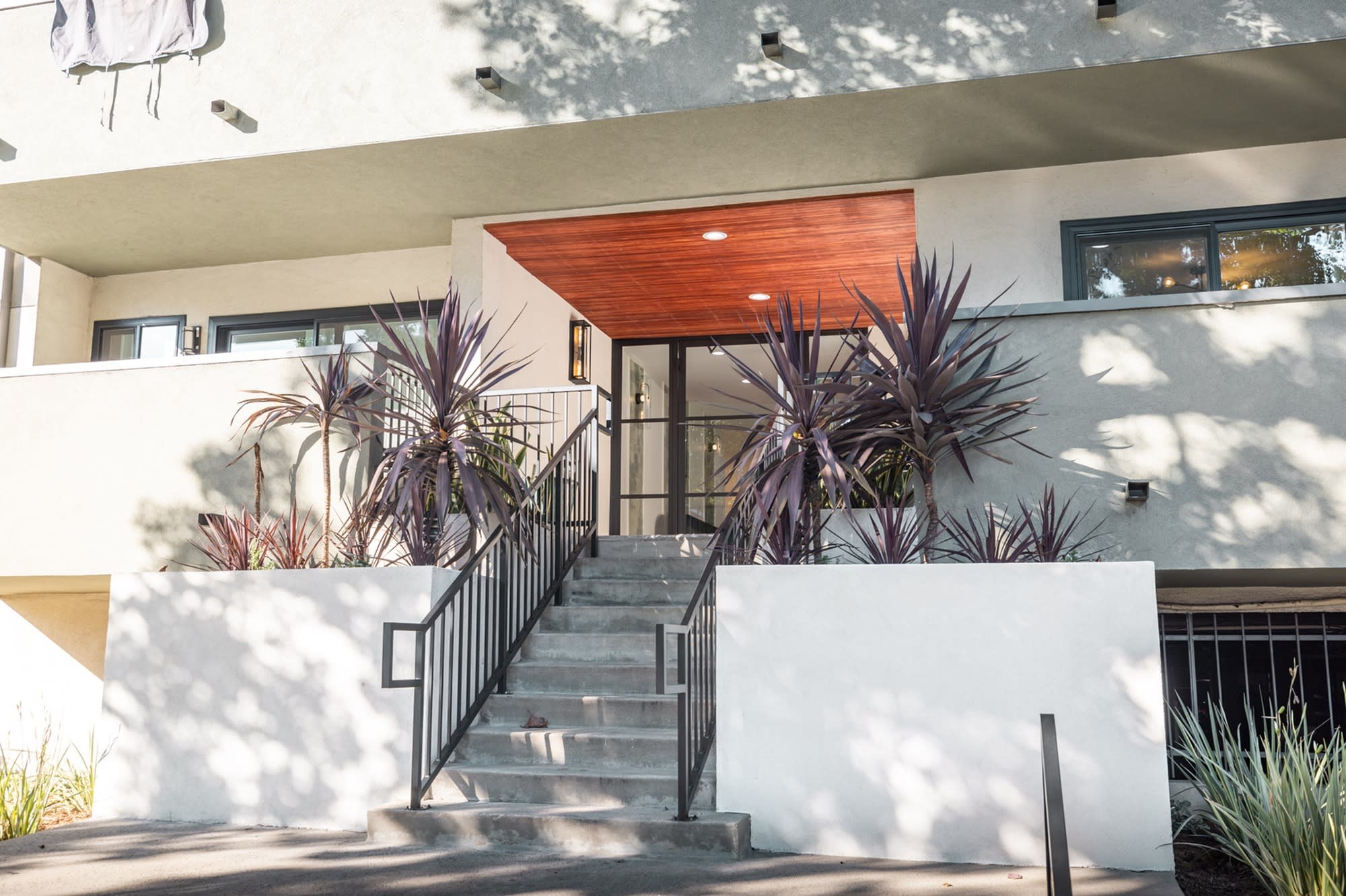 San Pasqual Apartments – photo 5