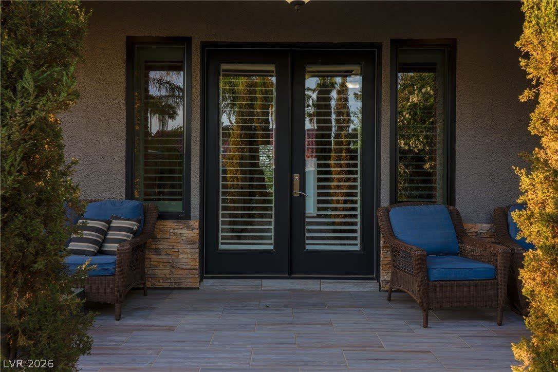 300 E Lacy Lane – photo 3
