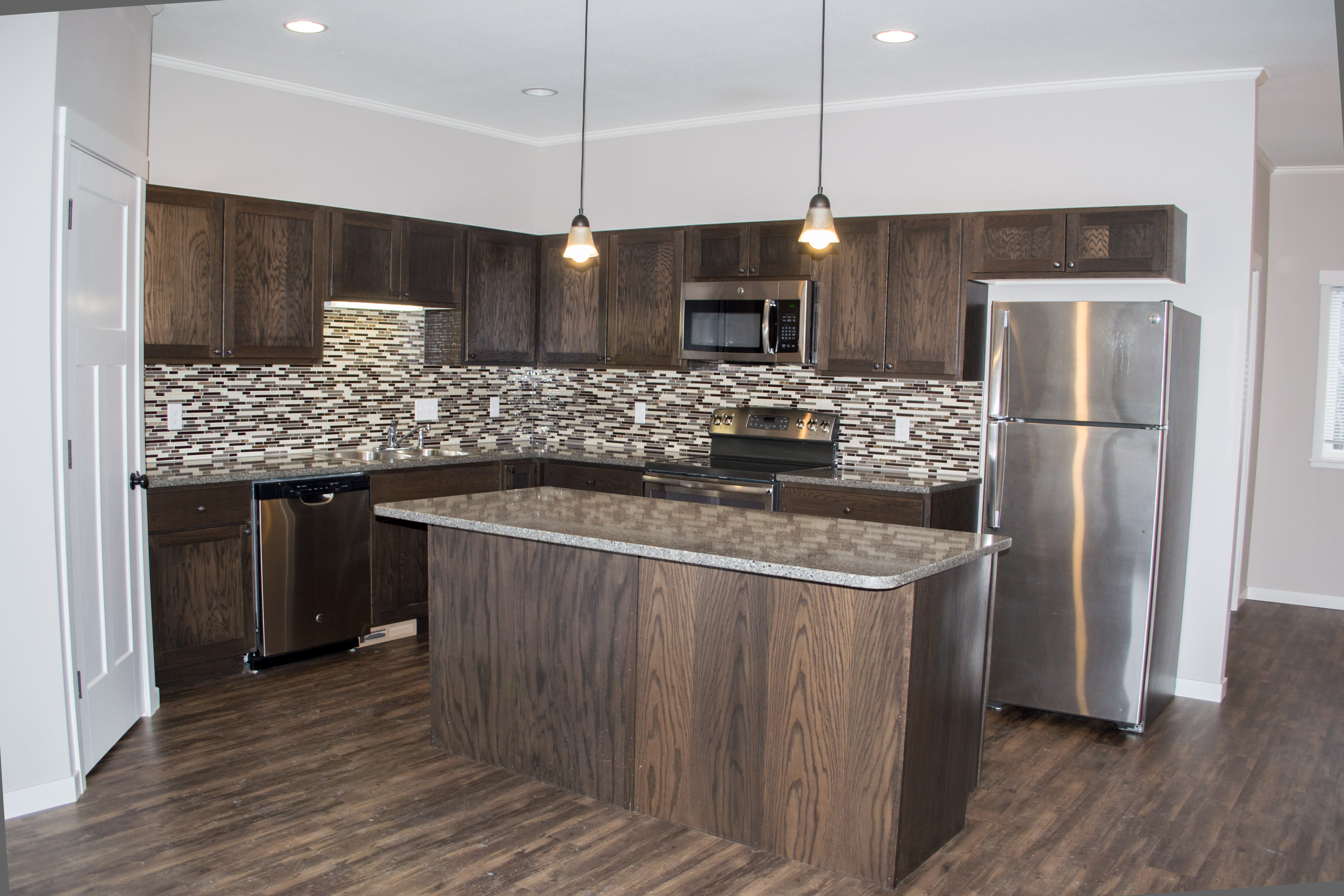 412 Wall St – photo 4