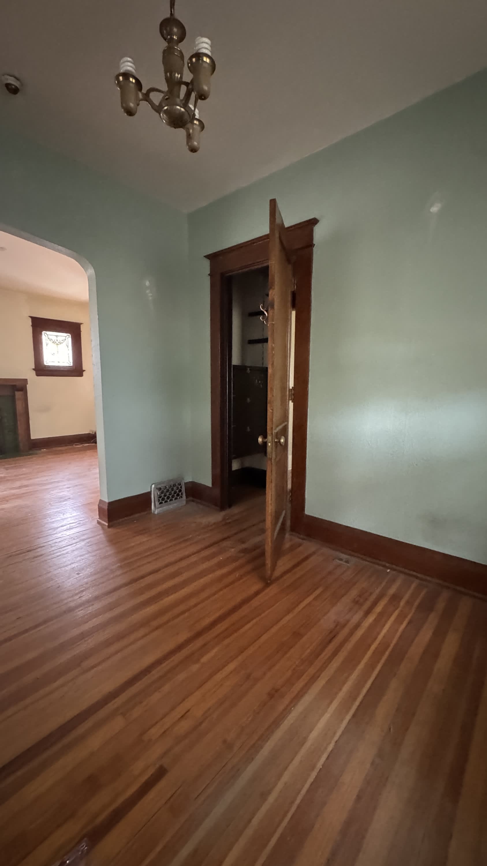 2621 N York St – photo 2