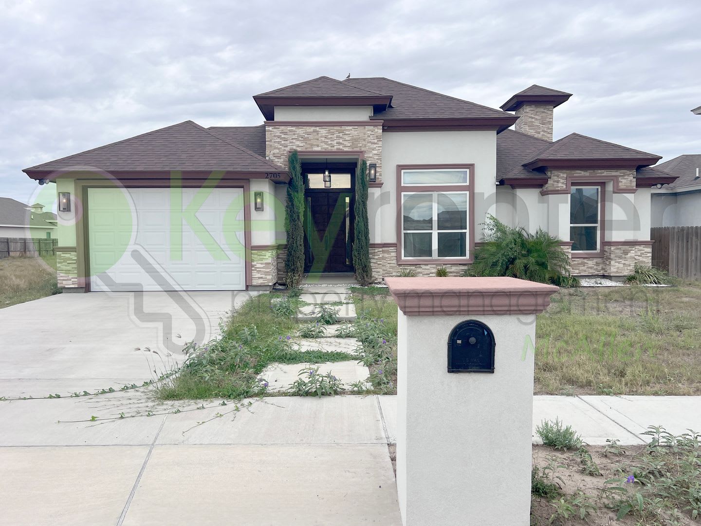 Beautiful 3 bedroom/ 2.5 bath Home in Edinburg – photo 2