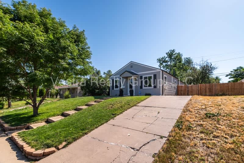 1176 Xenia Street – photo 2