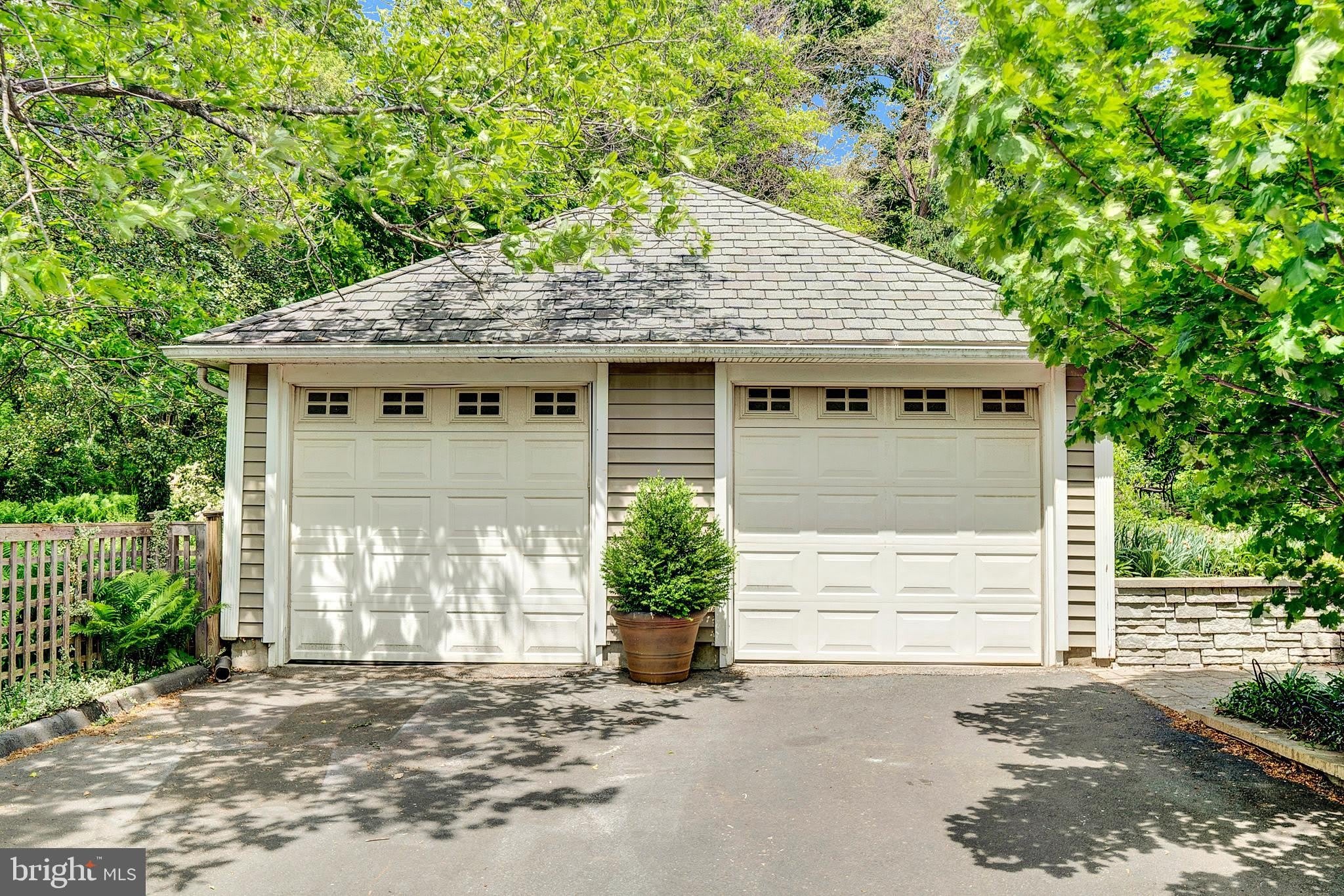 36 HART Avenue – photo 2