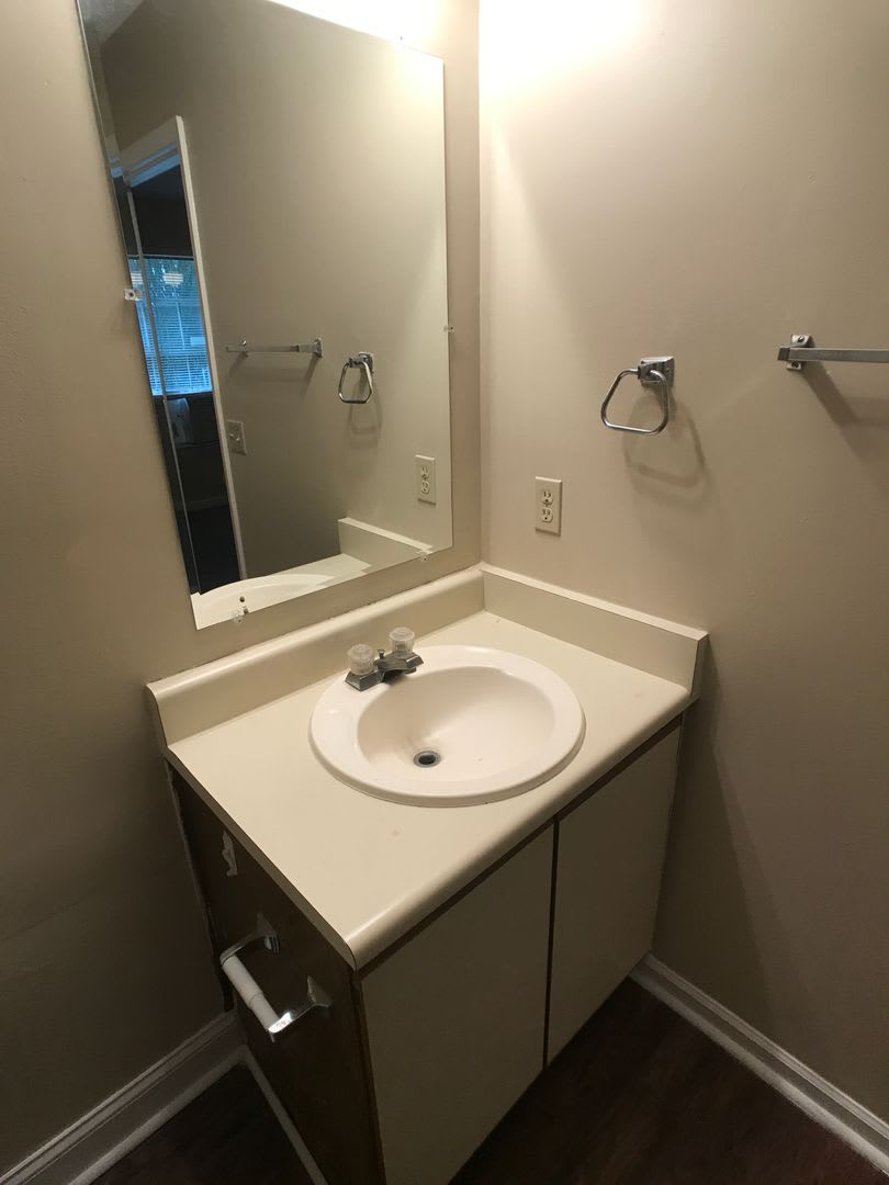 Three Bedroom House on Savannah Southside – photo 2