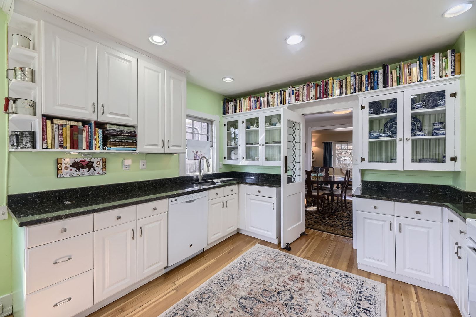 3 Bdr Oasis Near Denver Botanic Gardens – photo 2