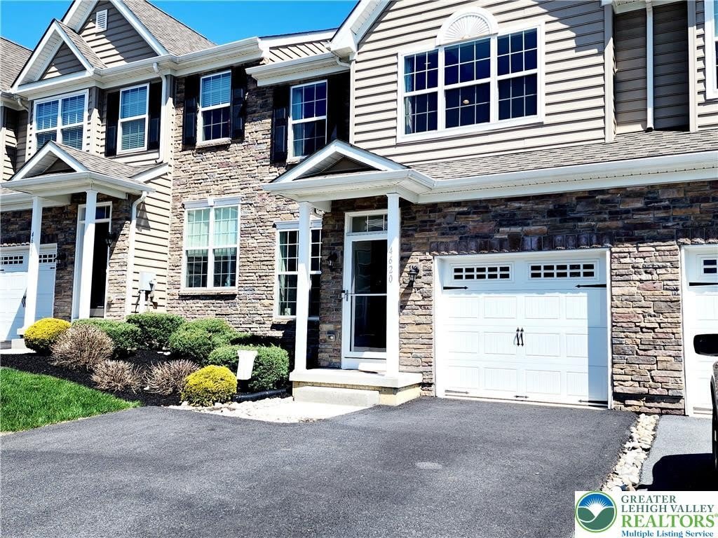 4620 Woodbrush Way – photo 3