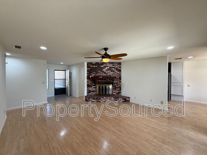 1444 Snead Ct – photo 3