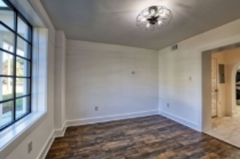 1122 Wellman Avenue Northeast – photo 4