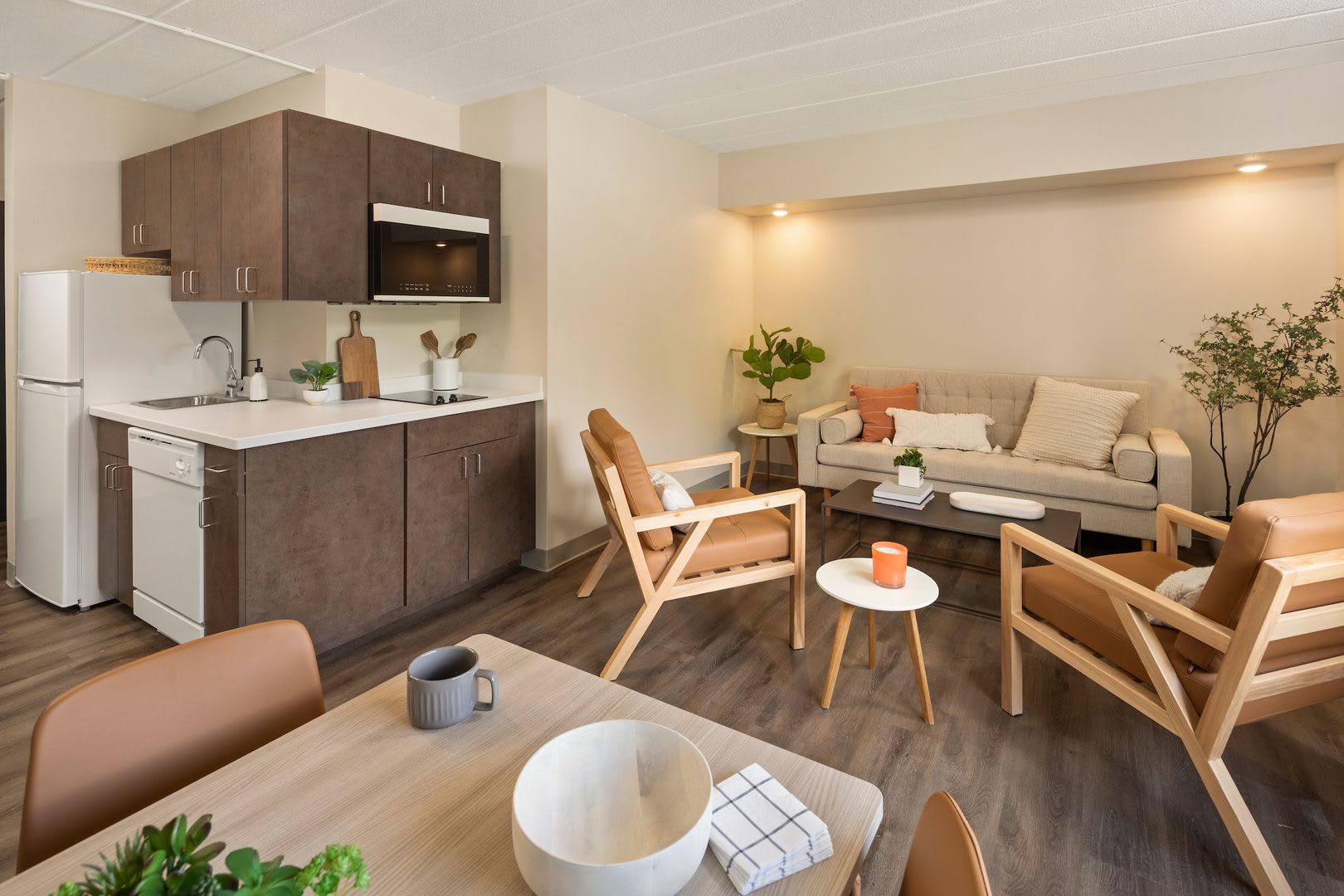Furnished apartments with flexible lease terms and unbeatable building amenities. – photo 1