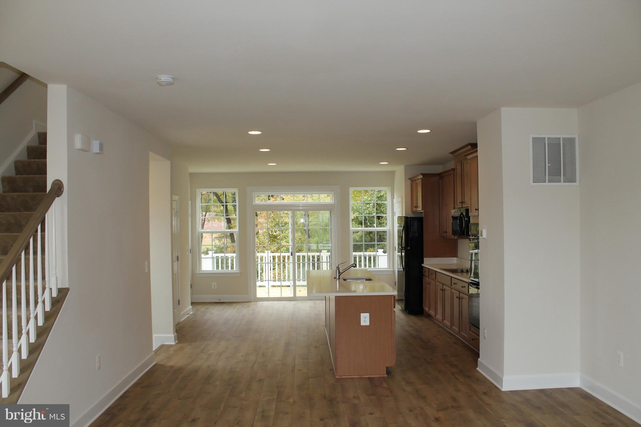 10665 HINTON Way – photo 4