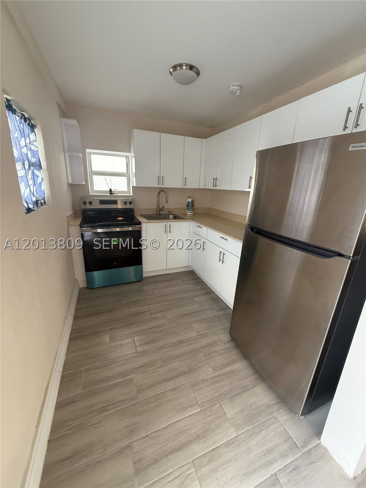 613 NW 15th Ave – photo 5