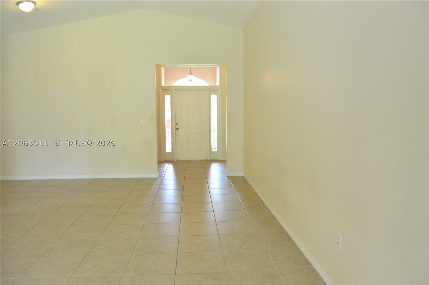 1855 NE 36th ave – photo 4