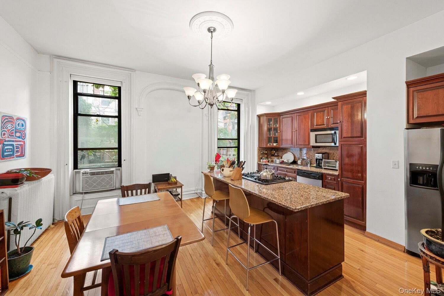 32 ST JAMES Place – photo 2
