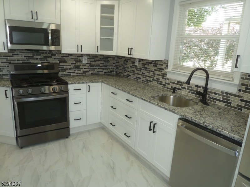 85 E Passaic Ave – photo 2