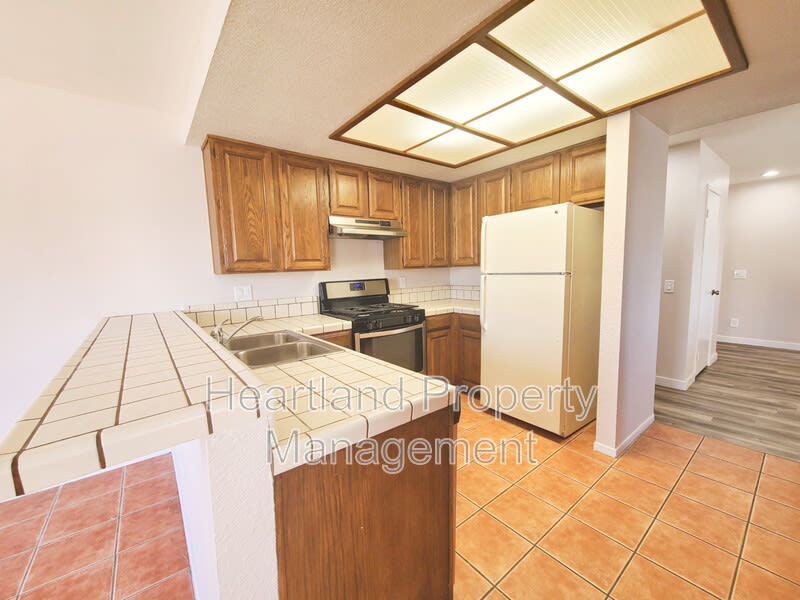 4166 Monroe Avenue – photo 5