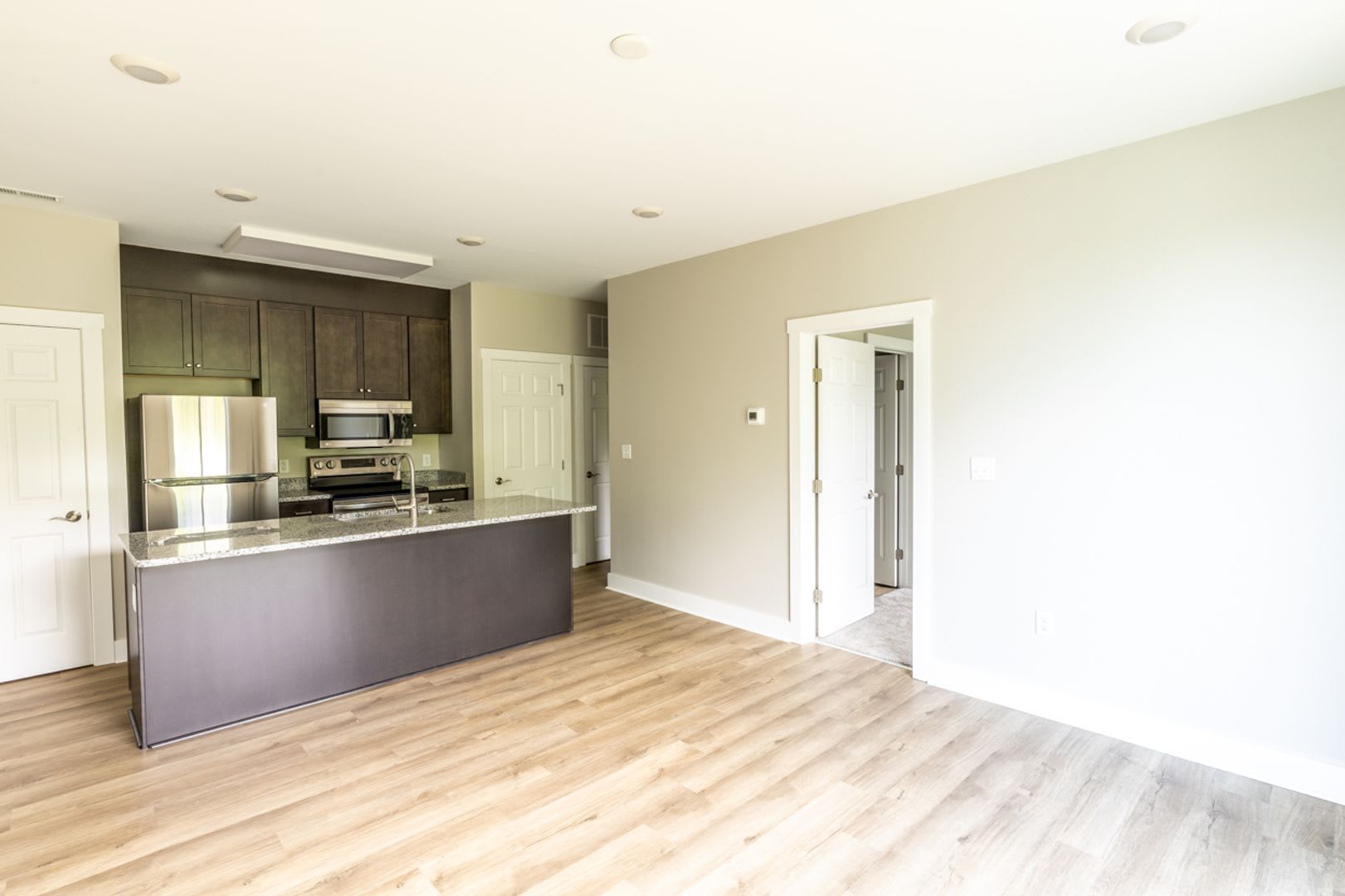 Druid Ave Apartments – photo 3