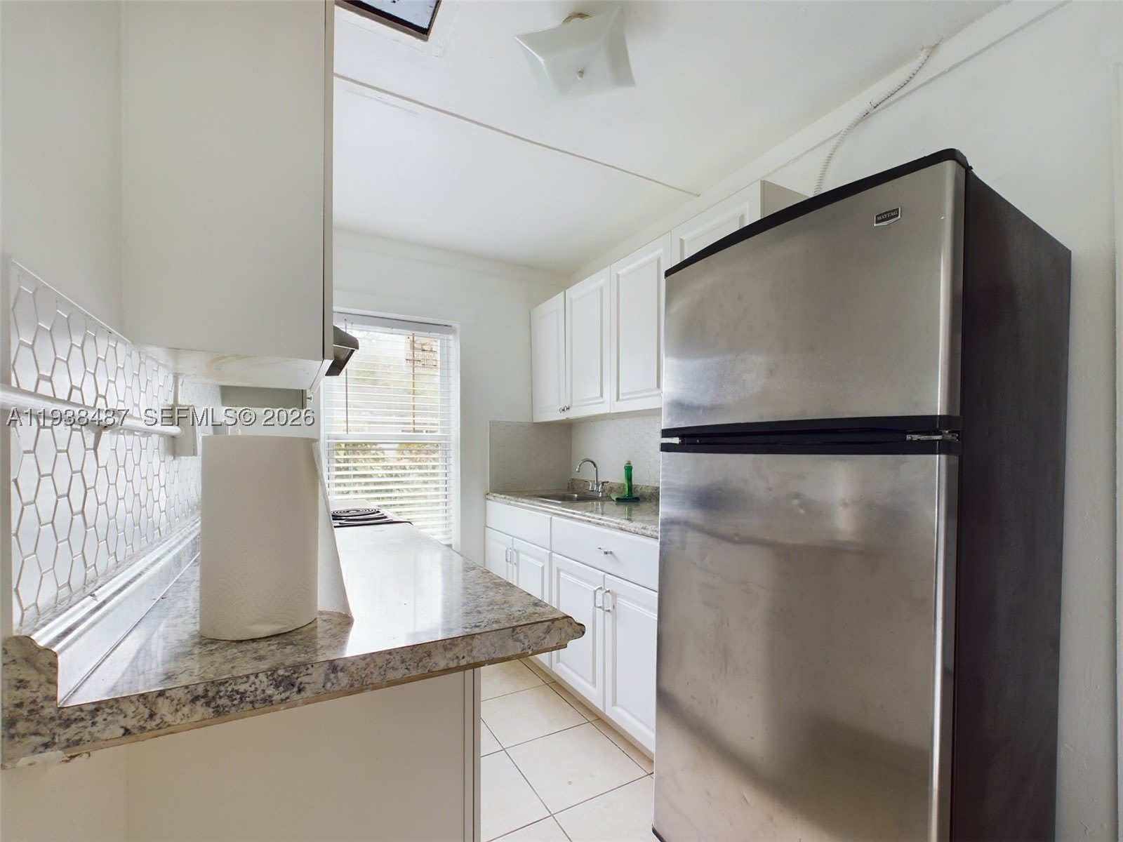 616 SW 8th – photo 5