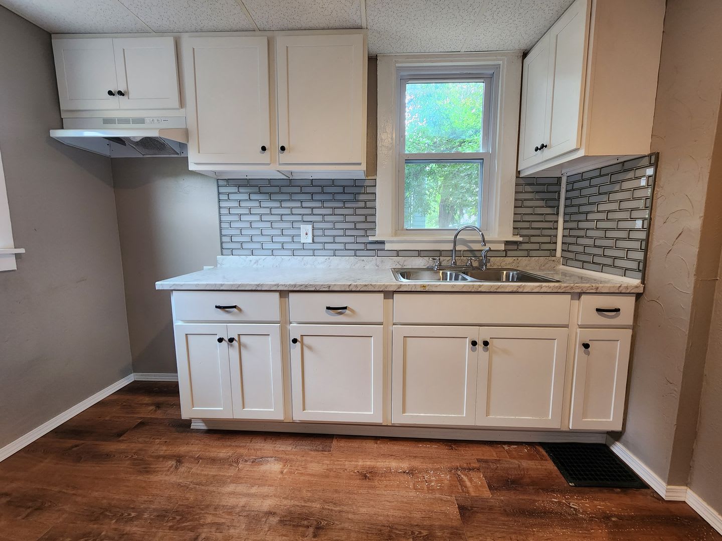Three Bedroom Single Family Home! – photo 4