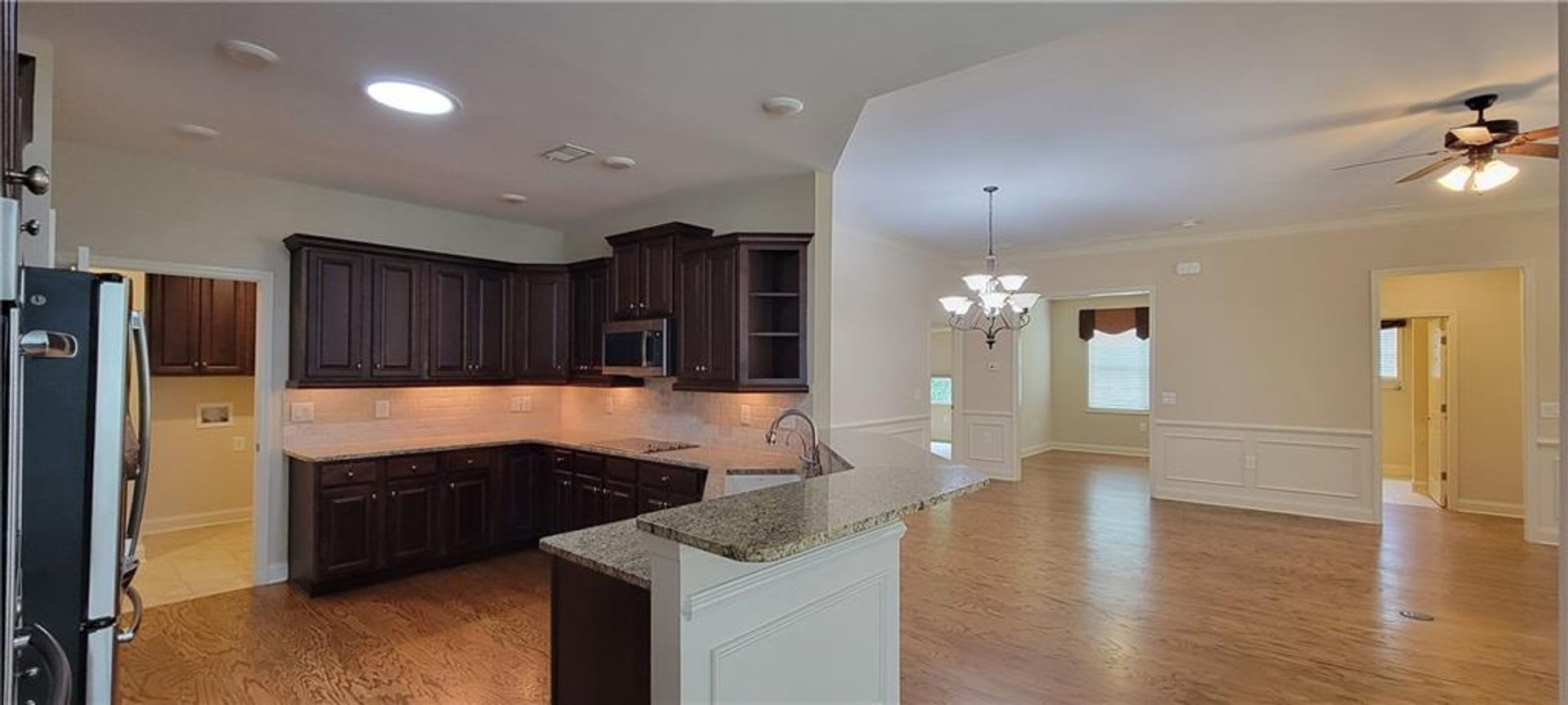 Luxury Living in South Forsyth – photo 4