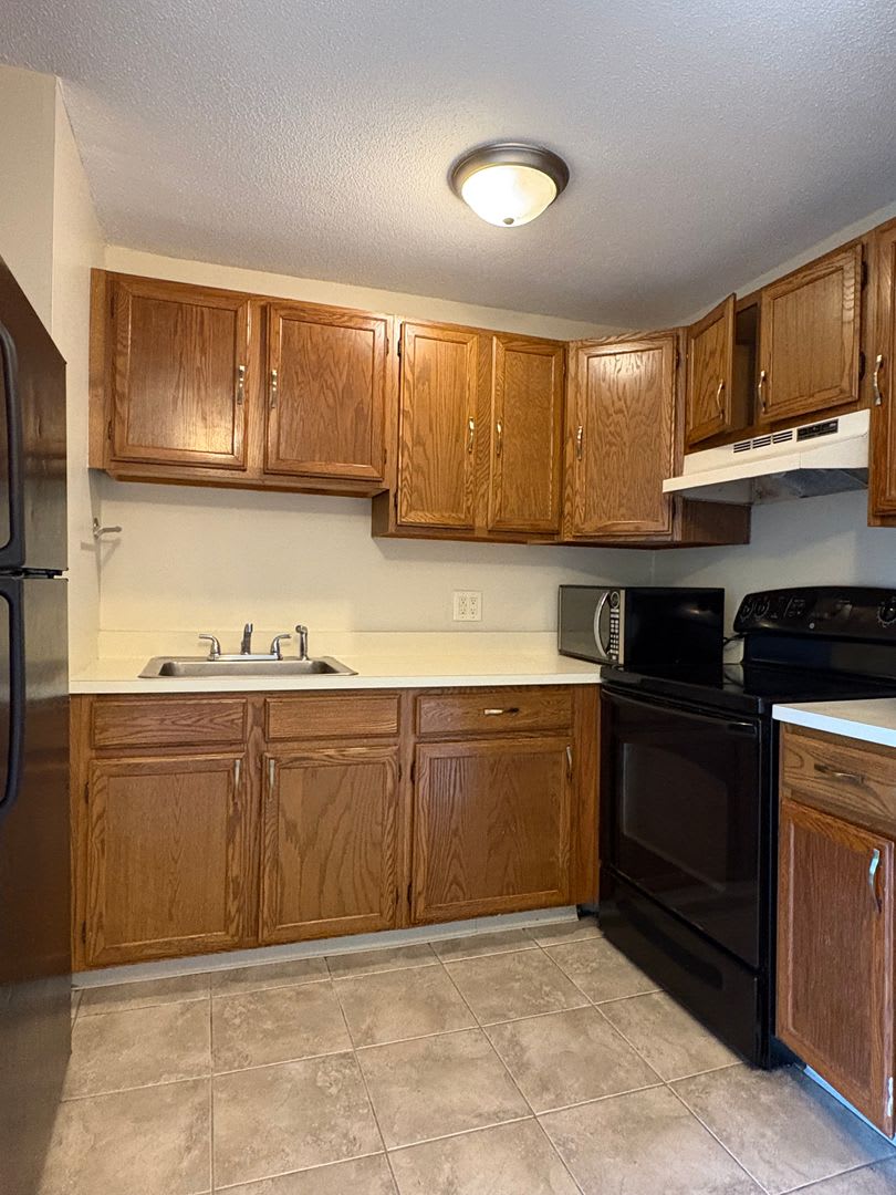 166 Gravel Street – photo 2