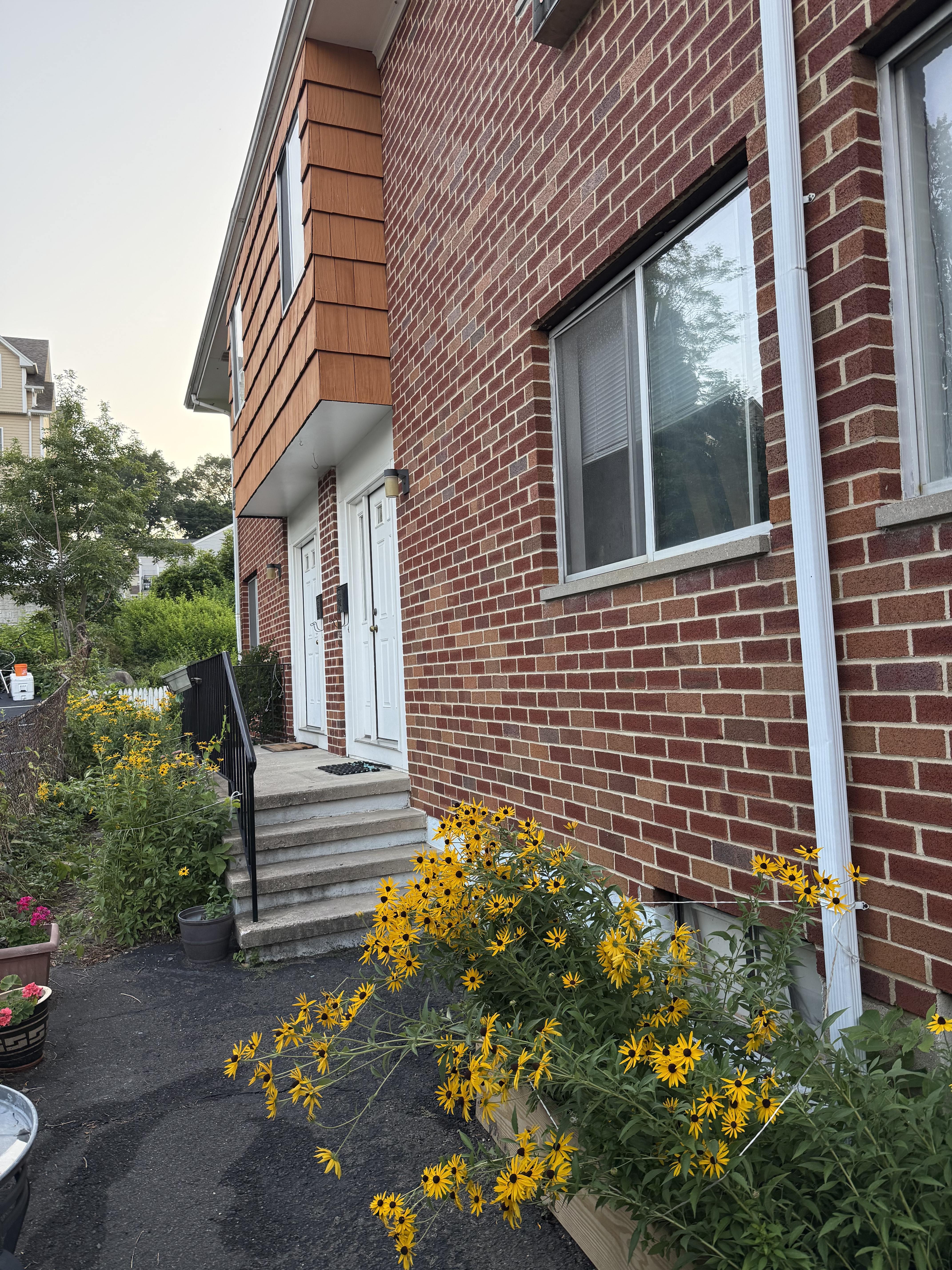 79 Webb Avenue Apt 3 – photo 3