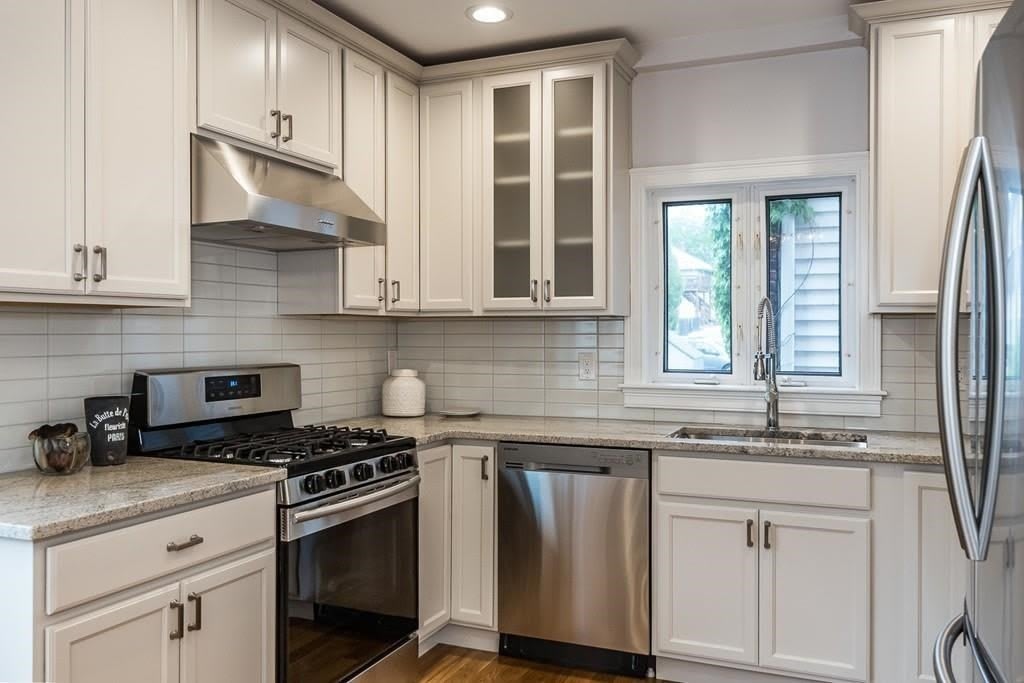 10 Nantasket Ave – photo 3