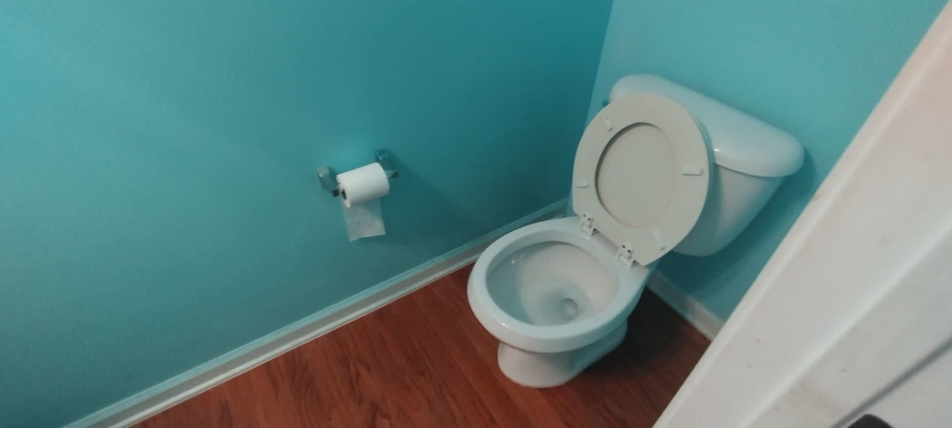Room in 4 Bedroom Home at Genlee Dr – photo 5