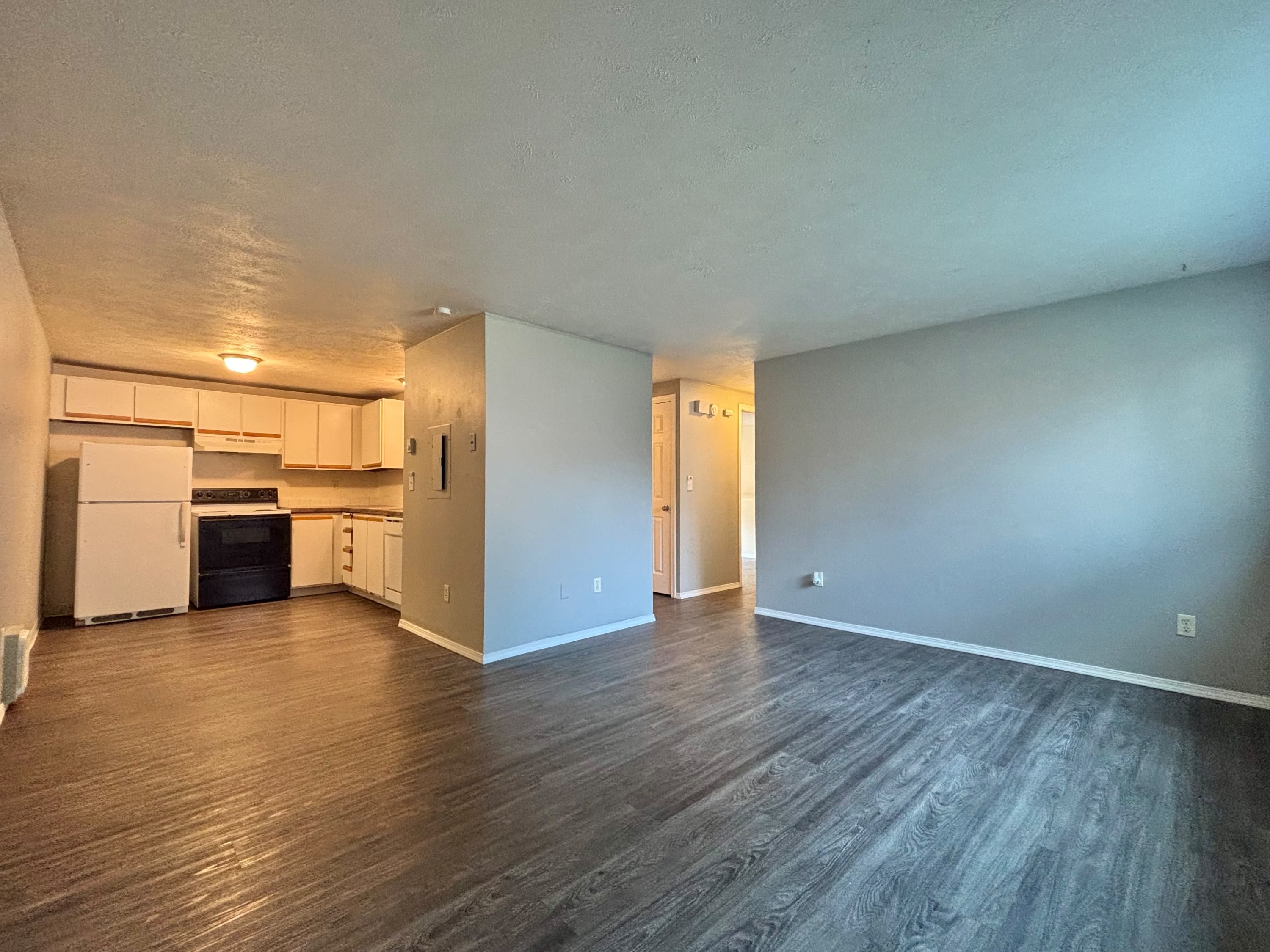2927 East Olympic Avenue 2 – photo 5