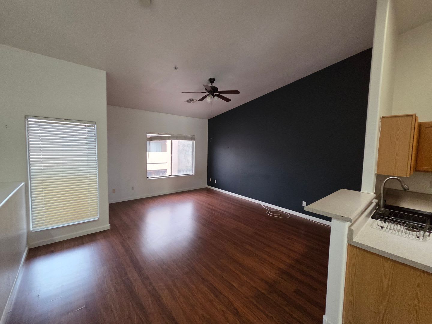 Move in Special!! 2 bed / 2 Bath Townhouse in Mesa! – photo 5