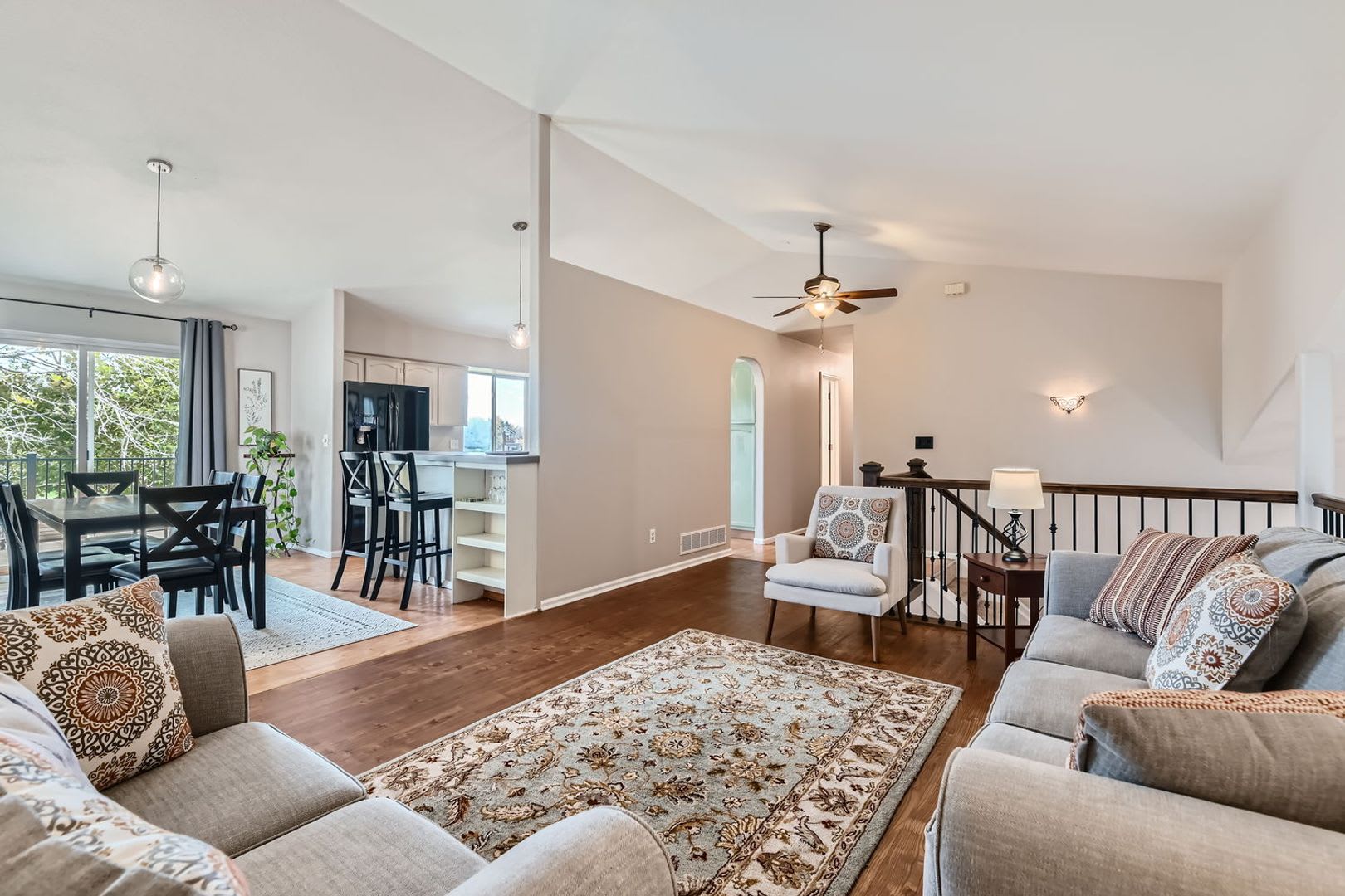 Stunning 4 BDR Fully Furnished Home in Broomfield – photo 1