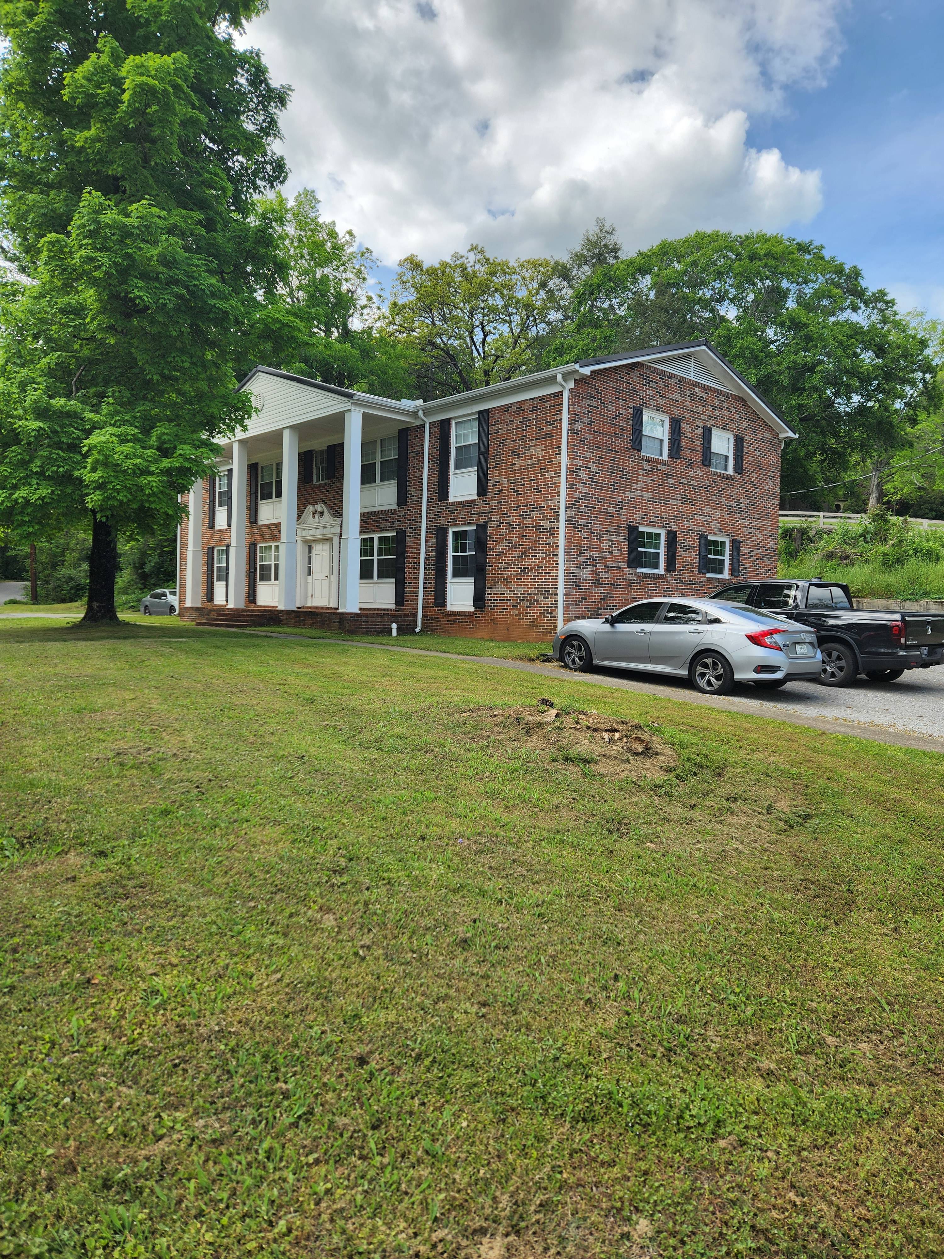 408 Guille Street – photo 2