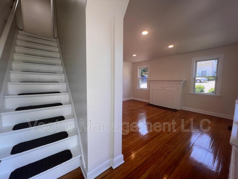 2628 State Street – photo 2