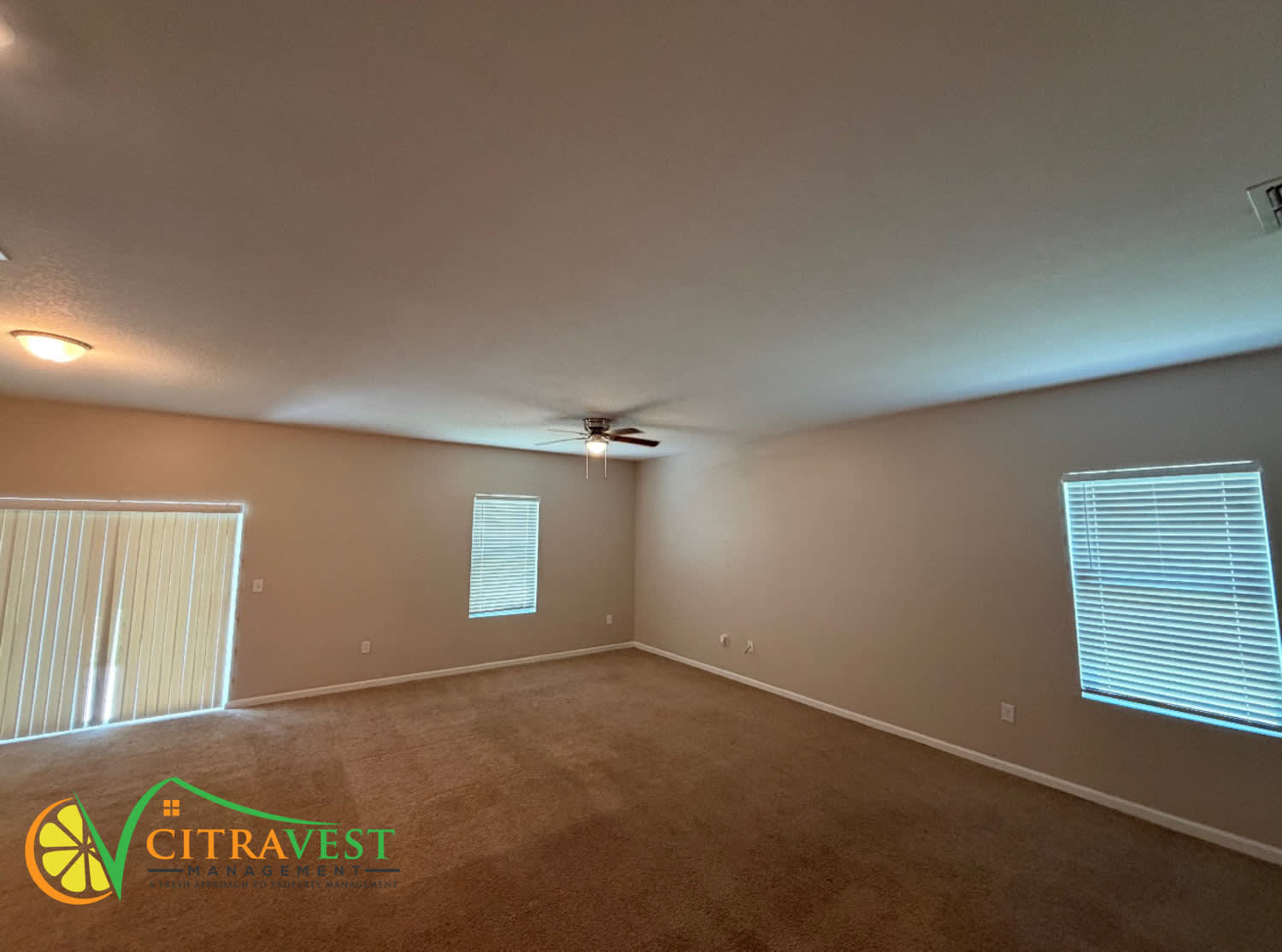 1155 Roberta Rd – photo 3