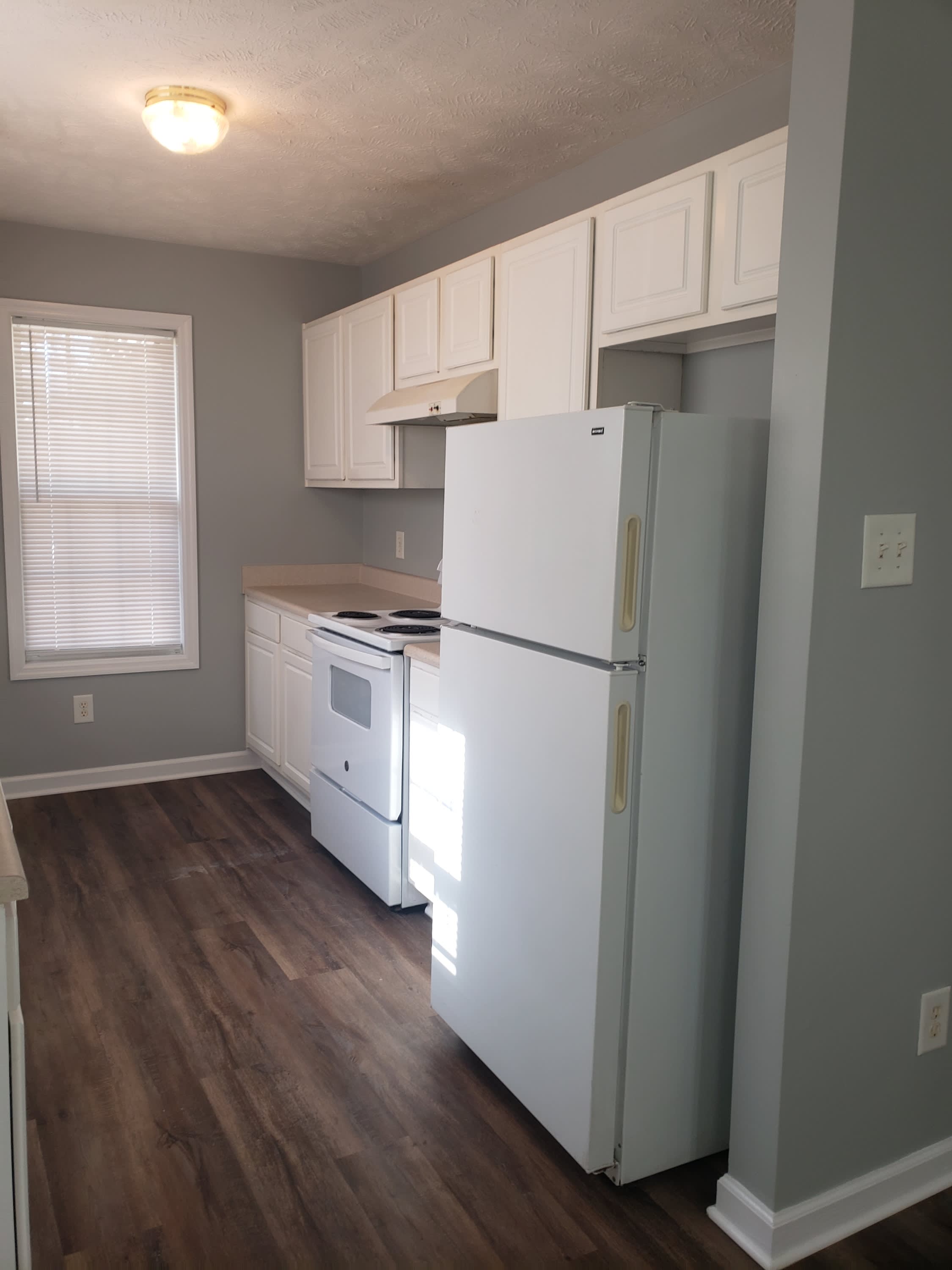 407-B Post Avenue – photo 5