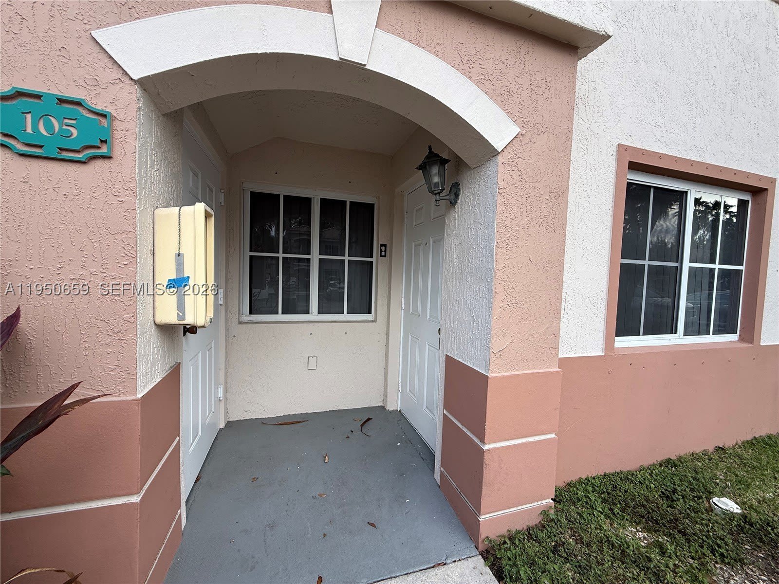 2901 SE 13th Rd – photo 1